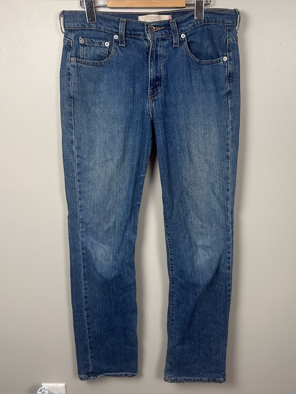 Levi’s Women’s Jeans Size 8 M Medium Wash Straight Leg Denim Classic Blue